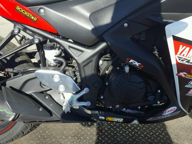 MH3RH06Y3GK013323 - 2016 YAMAHA YZFR3 WHITE photo 7