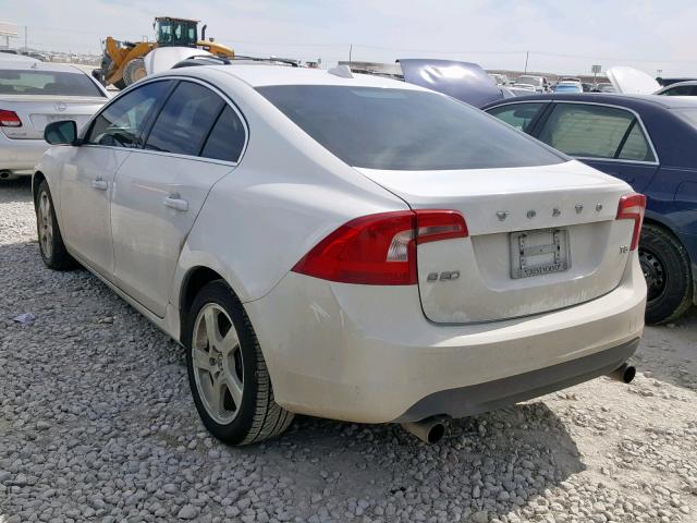 YV1622FS4C2079555 - 2012 VOLVO S60 T5 WHITE photo 3