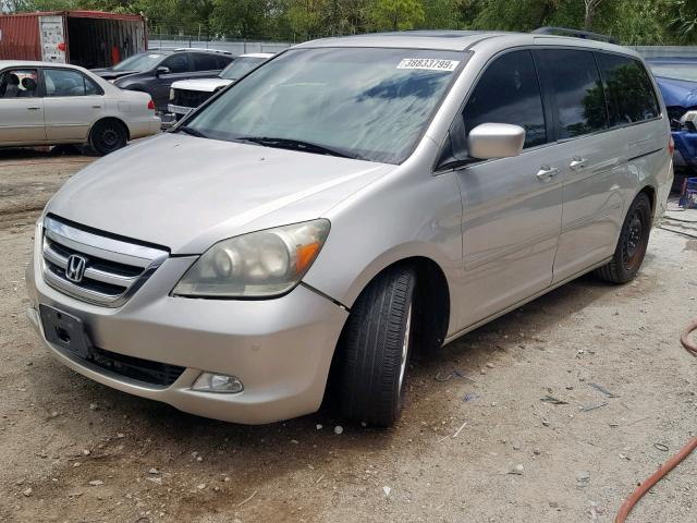 5FNRL38855B102073 - 2005 HONDA ODYSSEY TO SILVER photo 2