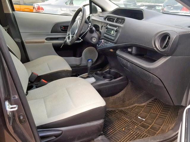 JTDKDTB31D1554900 - 2013 TOYOTA PRIUS C GRAY photo 5