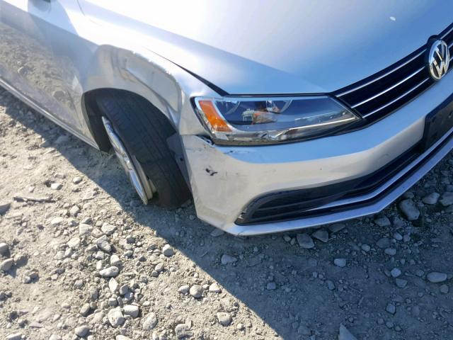 3VW2K7AJ6FM242992 - 2015 VOLKSWAGEN JETTA BASE SILVER photo 9