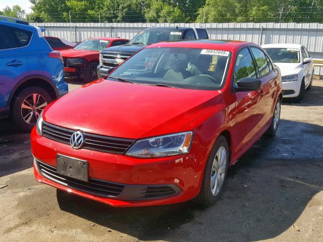 3VW2K7AJ8CM349716 - 2012 VOLKSWAGEN JETTA BASE RED photo 2