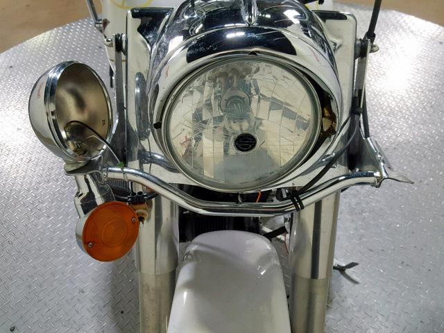 1HD1FB4138Y658845 - 2008 HARLEY-DAVIDSON FLHR WHITE photo 18