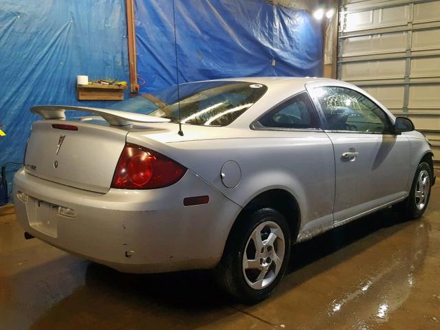 1G2AL15F777261467 - 2007 PONTIAC G5 SILVER photo 4