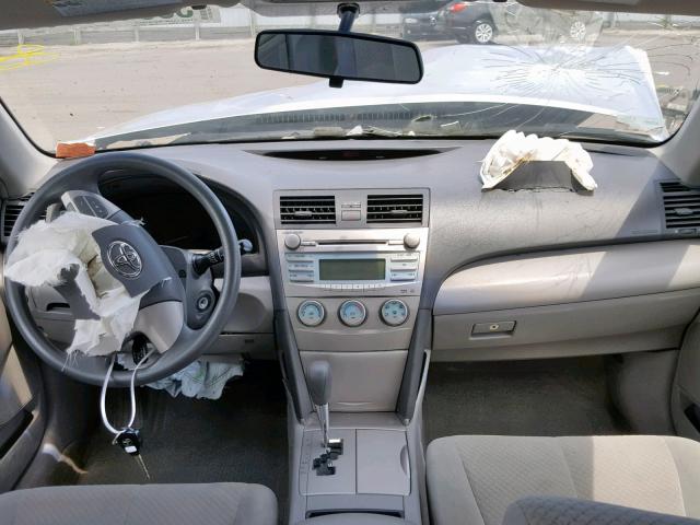 4T1BE46KX7U073398 - 2007 TOYOTA CAMRY NEW SILVER photo 9