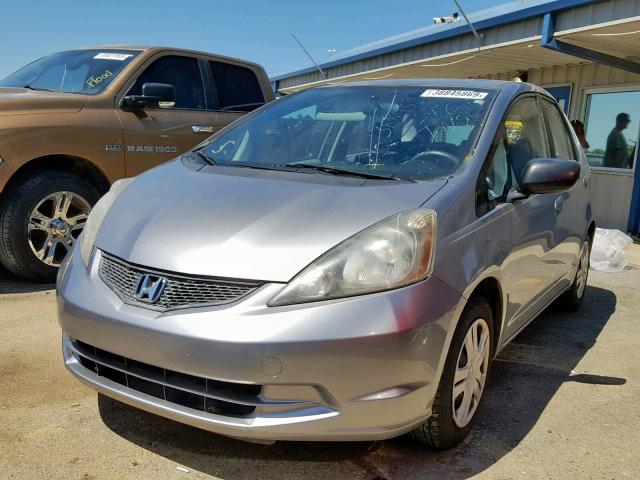 JHMGE87259S071040 - 2009 HONDA FIT GRAY photo 2