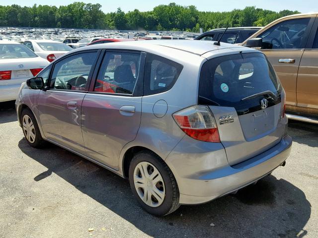 JHMGE87259S071040 - 2009 HONDA FIT GRAY photo 3