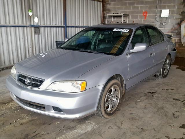 19UUA5649XA036829 - 1999 ACURA 3.2TL SILVER photo 2