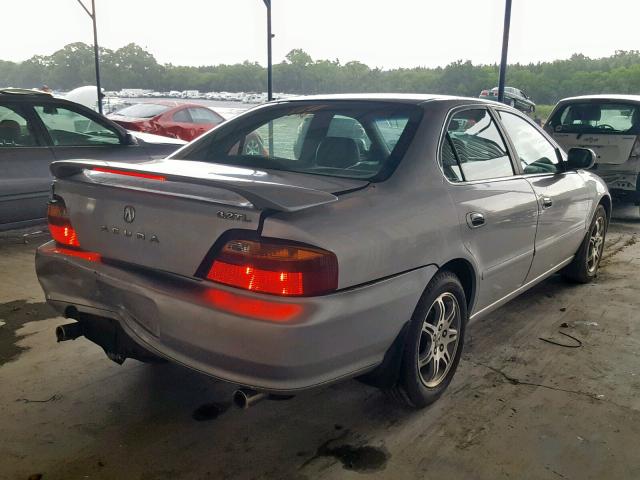 19UUA5649XA036829 - 1999 ACURA 3.2TL SILVER photo 4