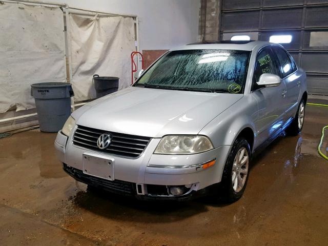 WVWPD63B04P249494 - 2004 VOLKSWAGEN PASSAT GLS SILVER photo 2