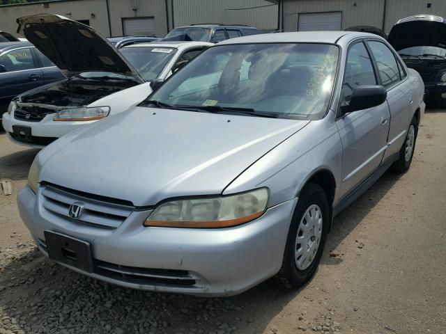 1HGCF86622A135873 - 2002 HONDA ACCORD VAL SILVER photo 2