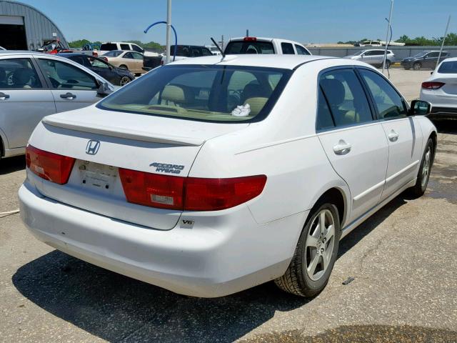 JHMCN36435C005966 - 2005 HONDA ACCORD HYB WHITE photo 4