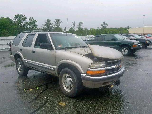 1GNDT13W412109556 - 2001 CHEVROLET BLAZER SILVER photo 1