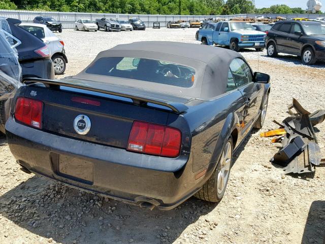 1ZVFT85H365112542 - 2006 FORD MUSTANG GT BLACK photo 4