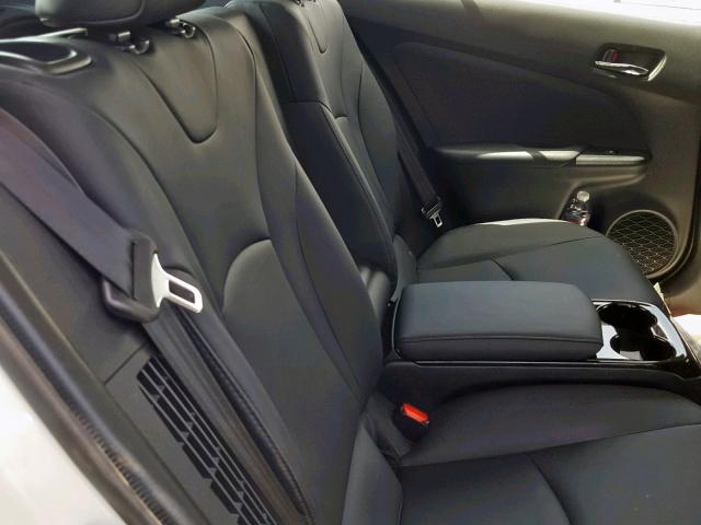 JTDKARFP7J3101275 - 2018 TOYOTA PRIUS PRIM 白色 照片 6