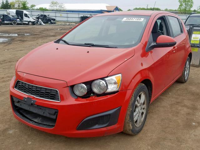 1G1JA6SH3C4226207 - 2012 CHEVROLET SONIC LS RED photo 2