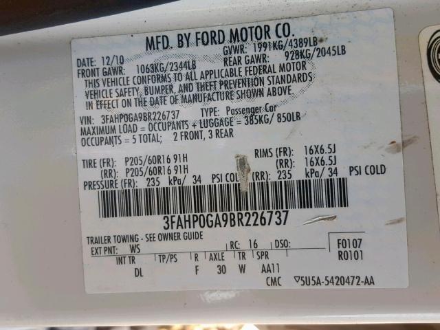 3FAHP0GA9BR226737 - 2011 FORD FUSION S WHITE photo 10