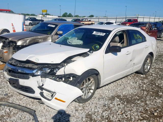 3FAHP0GA9BR226737 - 2011 FORD FUSION S WHITE photo 2