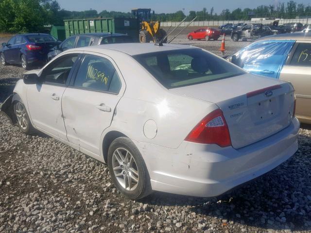 3FAHP0GA9BR226737 - 2011 FORD FUSION S WHITE photo 3