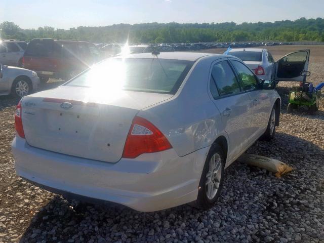 3FAHP0GA9BR226737 - 2011 FORD FUSION S WHITE photo 4