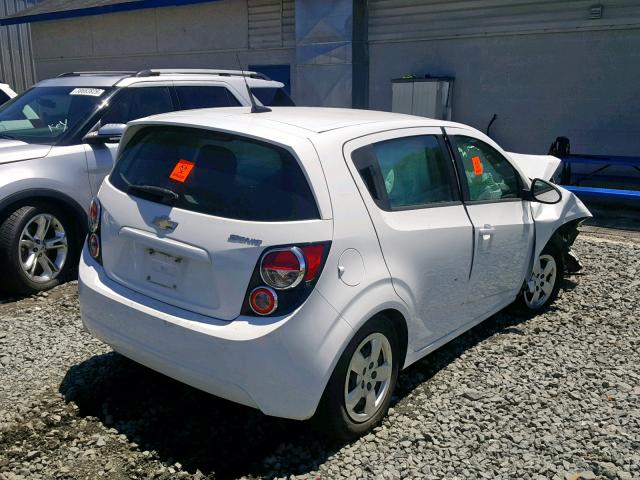 1G1JA6SH0D4186671 - 2013 CHEVROLET SONIC LS WHITE photo 4
