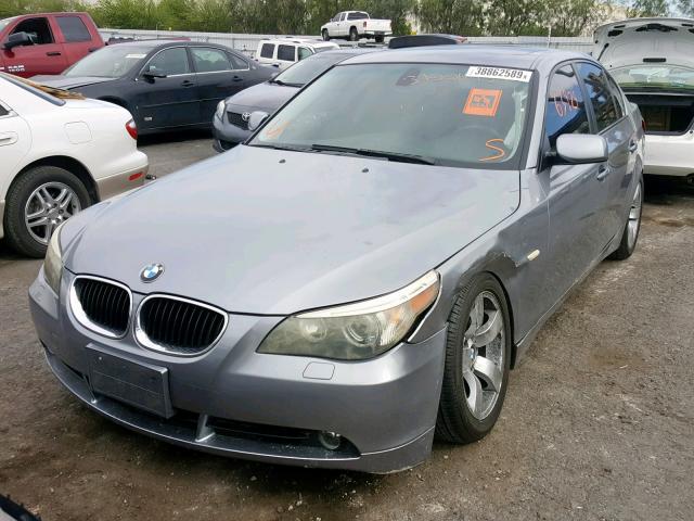 WBANA53575B863314 - 2005 BMW 525 I GRAY photo 2