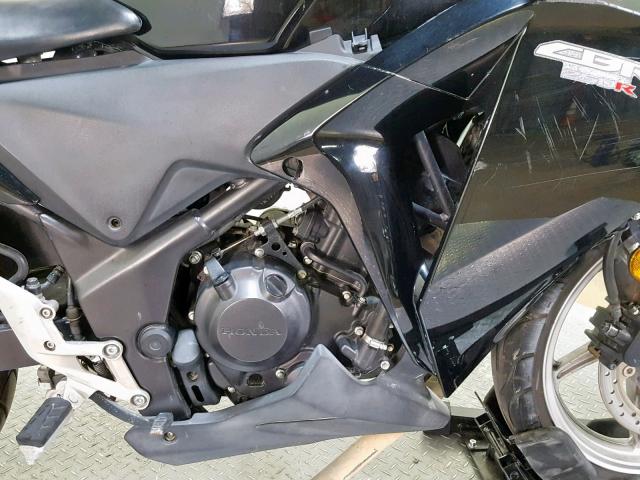 MLHMC4116B5004399 - 2011 HONDA CBR250 R BLACK photo 11