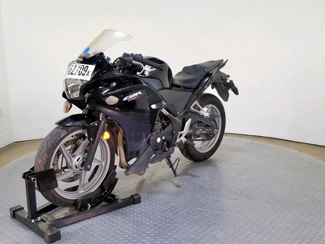 MLHMC4116B5004399 - 2011 HONDA CBR250 R BLACK photo 4