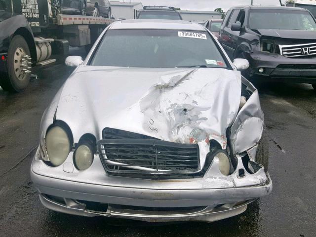 WDBLJ65G82F195346 - 2002 MERCEDES-BENZ CLK 320 GRAY photo 7