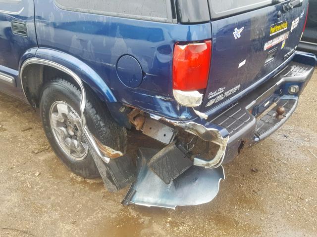 1GNDT13W7Y2165145 - 2000 CHEVROLET BLAZER BLUE photo 10