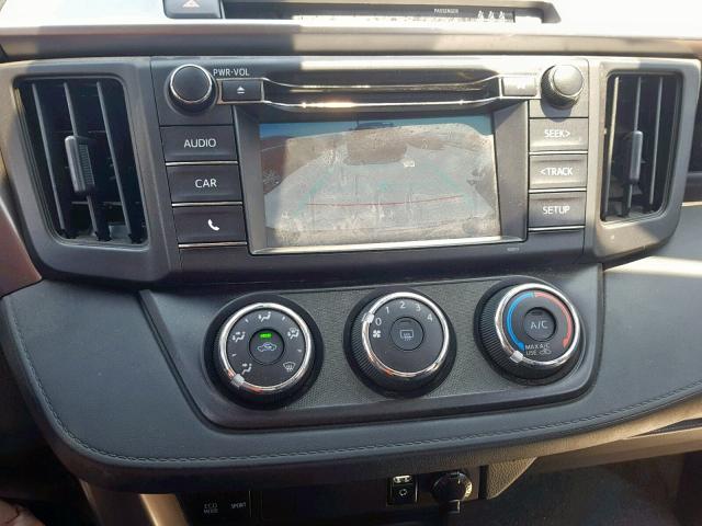 JTMZFREV6JJ738329 - 2018 TOYOTA RAV4 LE GRAY photo 9