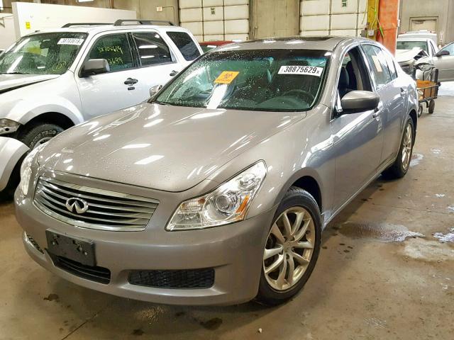 JNKCV61F29M362016 - 2009 INFINITI G37 GRAY photo 2