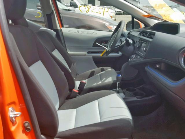 JTDKDTB36D1047877 - 2013 TOYOTA PRIUS C ORANGE photo 5