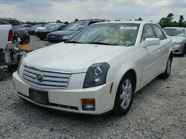 1G6DP577360156445 - 2006 CADILLAC CTS HI FEA WHITE photo 2