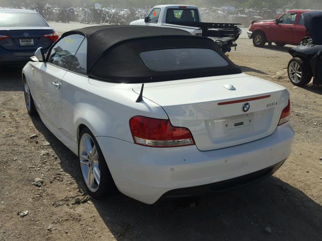 WBAUN7C57BVM24281 - 2011 BMW 135 I WHITE photo 3