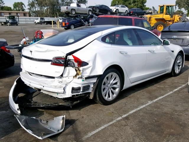 5YJSA1E24JF271717 - 2018 TESLA MODEL S WHITE photo 4