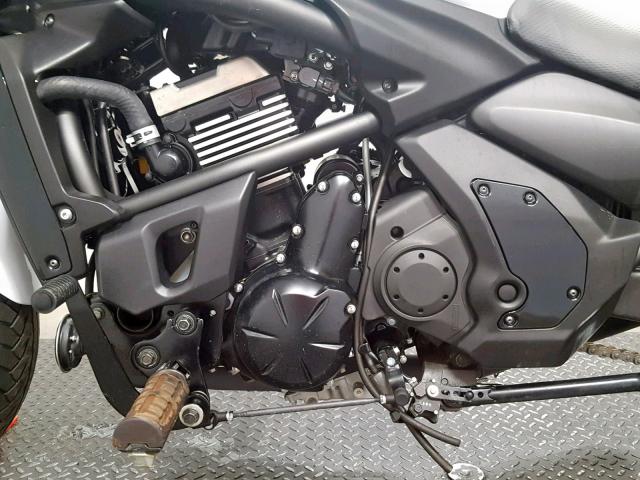 JKAENEC17JDA01615 - 2018 KAWASAKI EN650 C თეთრი ფოტო 6