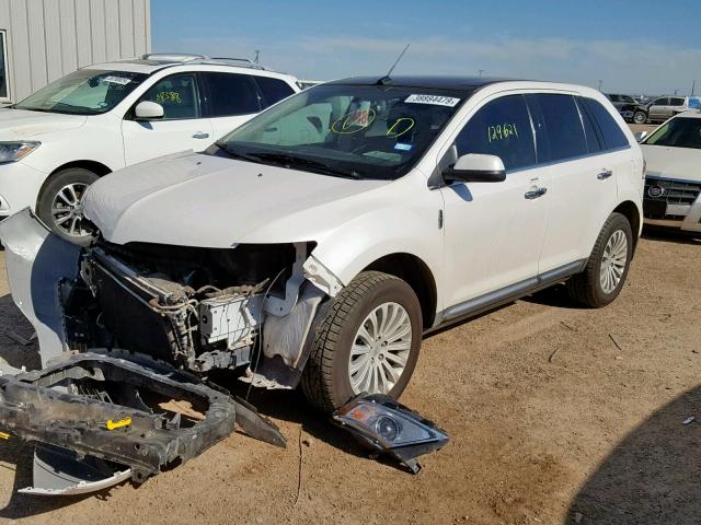 2LMDJ6JK4DBL27278 - 2013 LINCOLN MKX WHITE photo 2