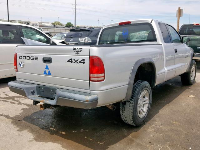 1B7GG12XX2S722061 - 2002 DODGE DAKOTA BAS SILVER photo 4