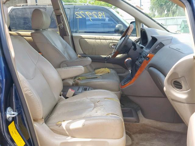 JTJGF10U920125780 - 2002 LEXUS RX 300 BLUE photo 5