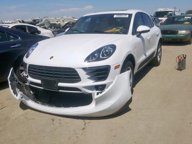 WP1AA2A53JLB24558 - 2018 PORSCHE MACAN WHITE photo 2