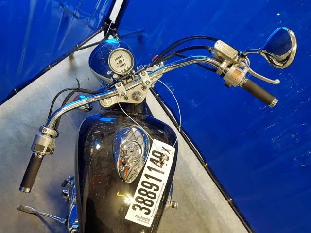 JH2RC446XYM201064 - 2000 HONDA VT750 CD2 BLACK photo 5