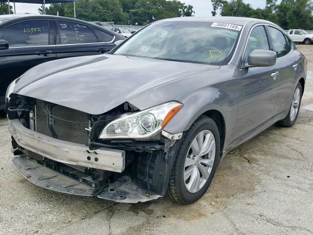 JN1BY1AP2BM324570 - 2011 INFINITI M37 GRAY photo 2