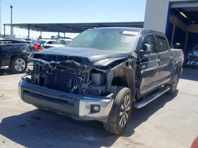 5TFHW5F16JX700919 - 2018 TOYOTA TUNDRA CRE BLACK photo 2