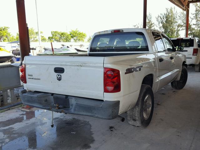 1D7HE38K08S541177 - 2008 DODGE DAKOTA SXT WHITE photo 4