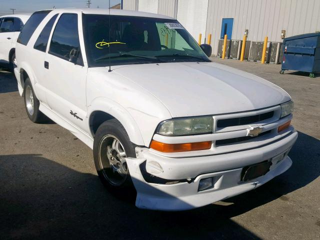 1GNCS18X83K133068 - 2003 CHEVROLET BLAZER WHITE photo 1