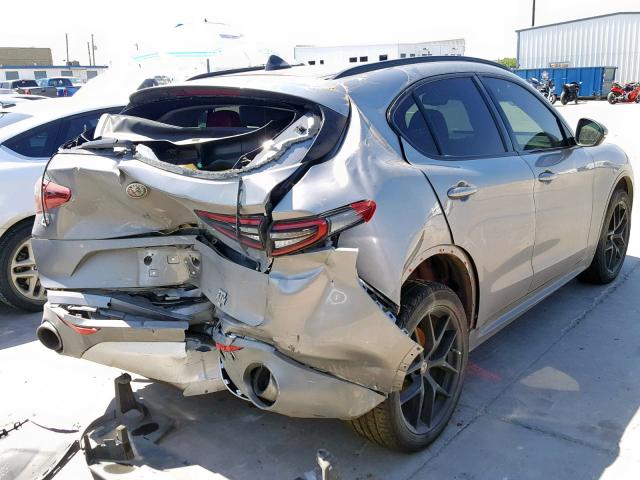 ZASFAKPN4J7B82421 - 2018 ALFA ROMEO STELVIO SP GRAY photo 4