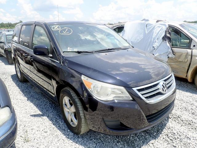 2V4RW3D1XAR167246 - 2010 VOLKSWAGEN ROUTAN SE BLACK photo 1