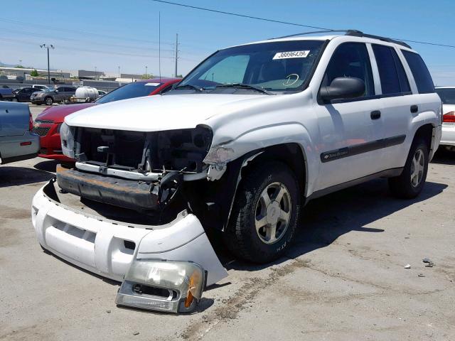 1GNDT13S652173990 - 2005 CHEVROLET TRAILBLAZE WHITE photo 2