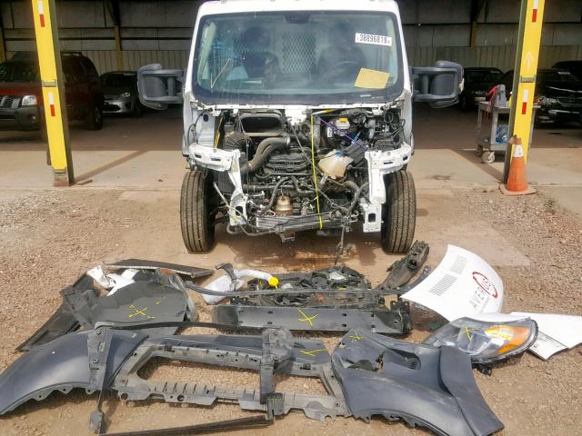 3C6TRVNG0GE131637 - 2016 RAM PROMASTER WHITE photo 9